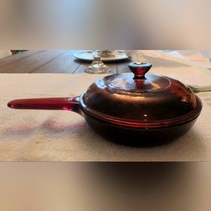Corningware USA sauce pan vintage with PYREX lid